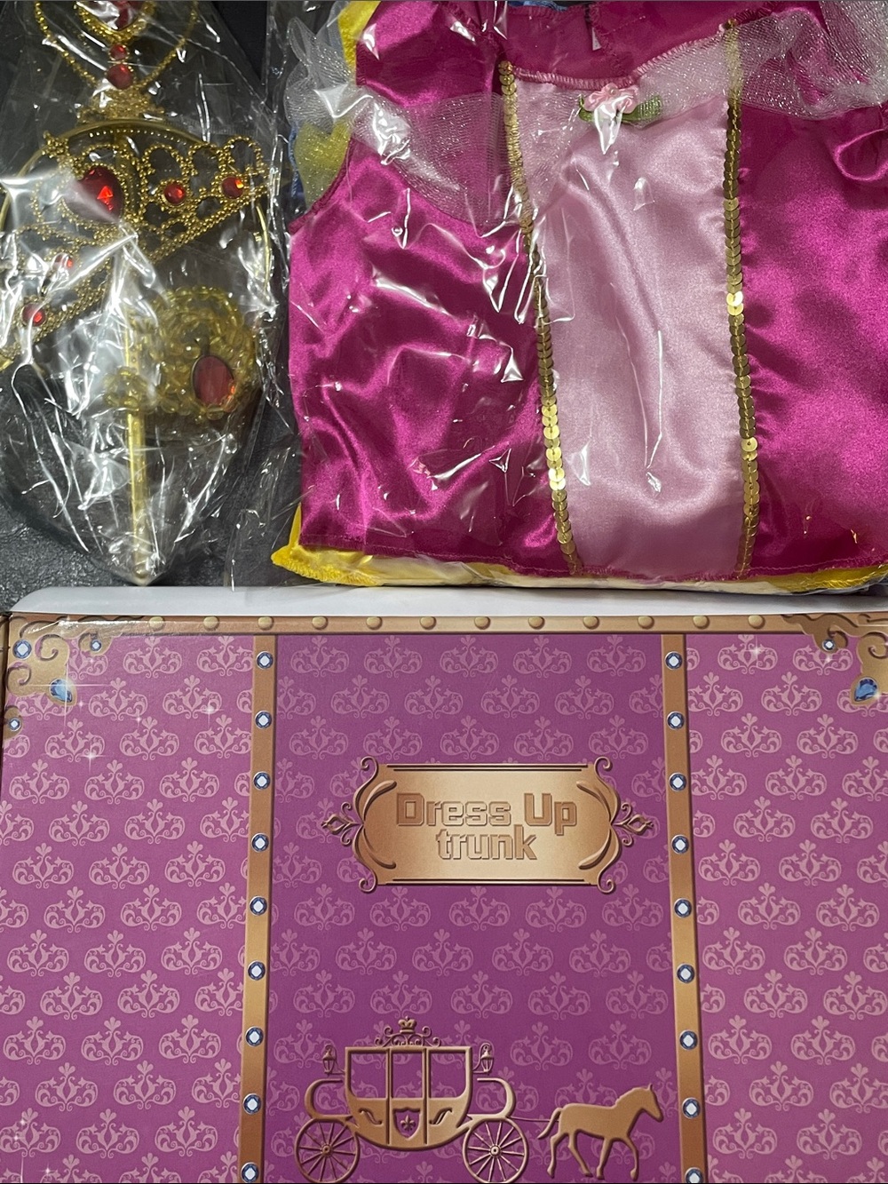 Brand New Princess Dress Up Trunk Toddler Sz. 3 to 6 yrs old w 3 dresses and acc